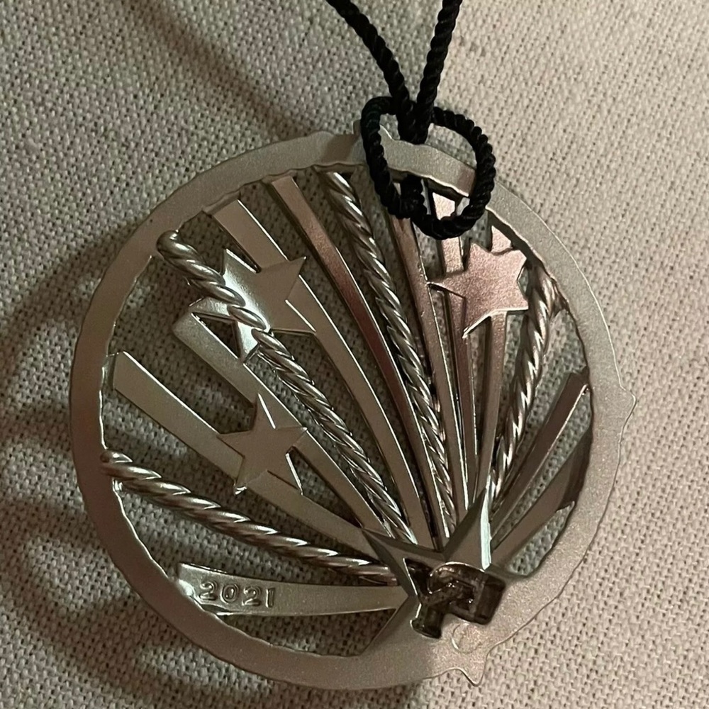 🌼DAVID YURMAN Silver Star Burst Cable Ornament 2021 (black cord)